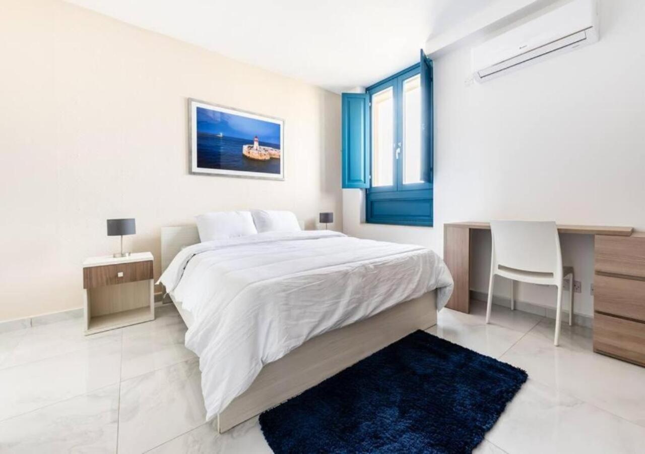 Sea View Luxury Apartment Brand New In La Valletta Esterno foto