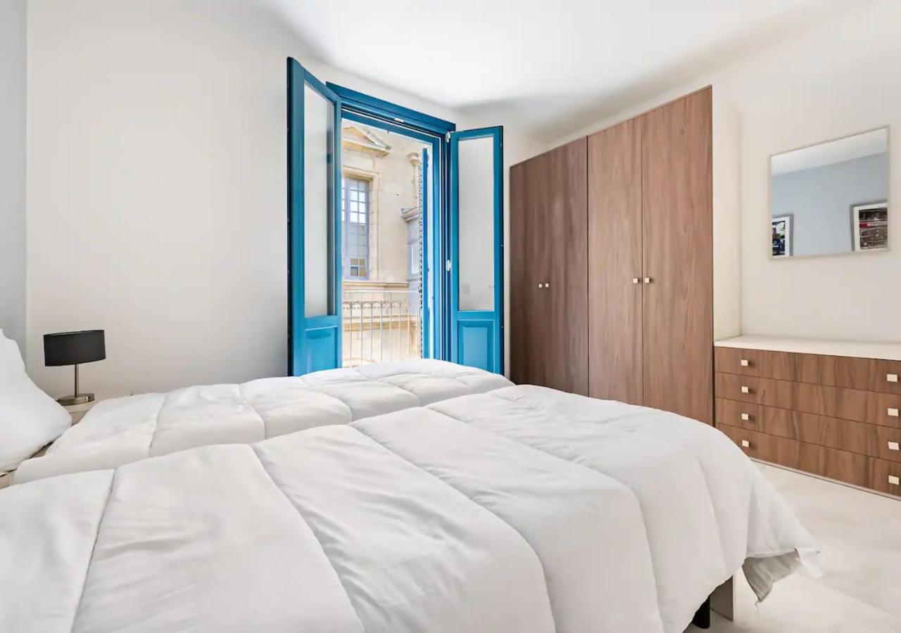 Sea View Luxury Apartment Brand New In La Valletta Esterno foto